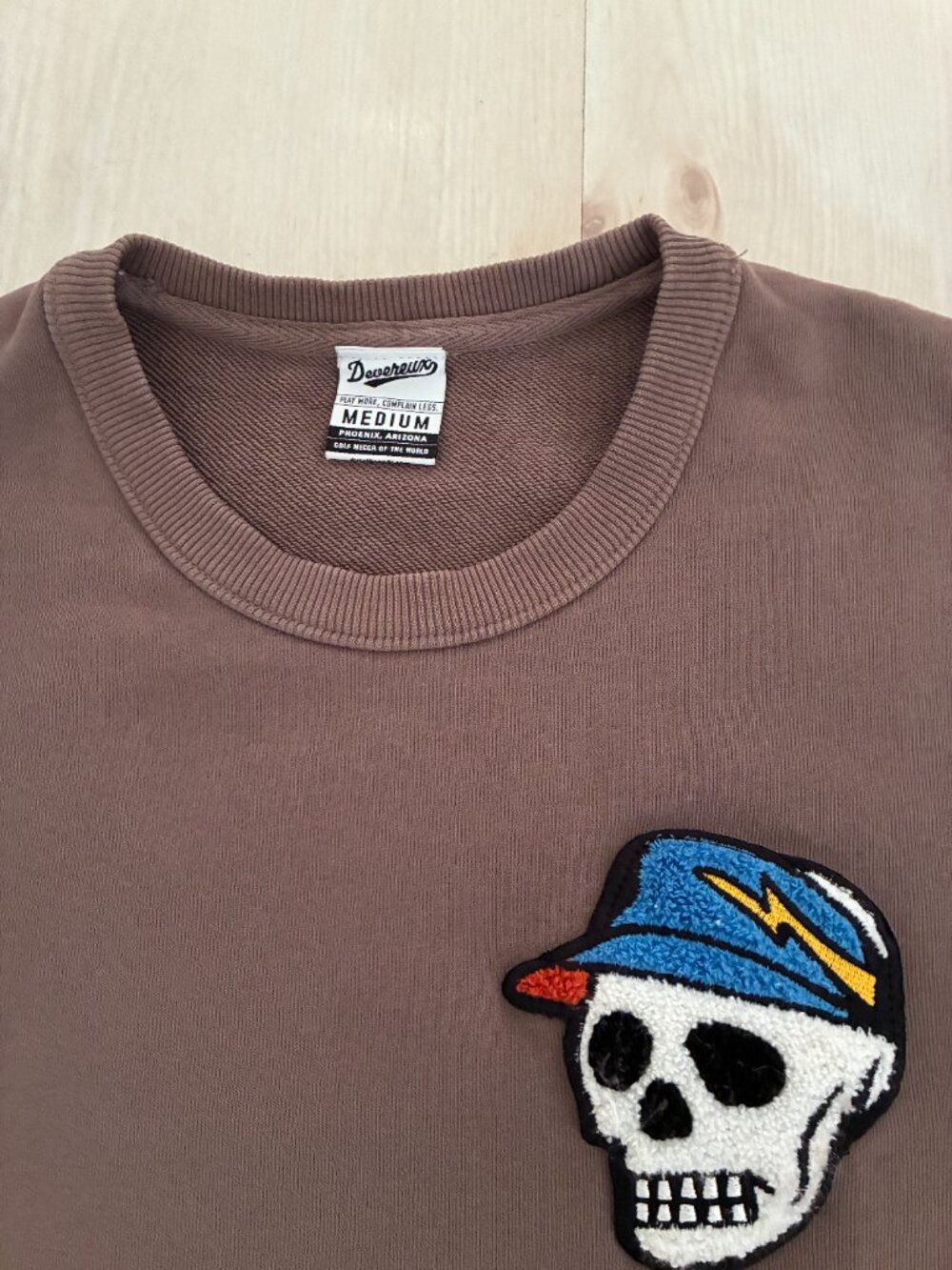 Devereux Golf Brown Skull Caddie Chenille Patch Crewneck Sweatshirt Medium - Picture 3 of 6